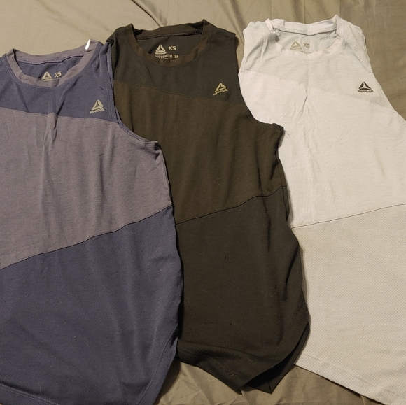 Reebok Women's Muscle Tanks - Picture 1 of 4